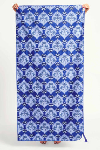 Reversible Packable Beach Towel / Azul