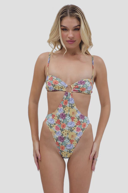 Raya One Piece / La Vie En Rose